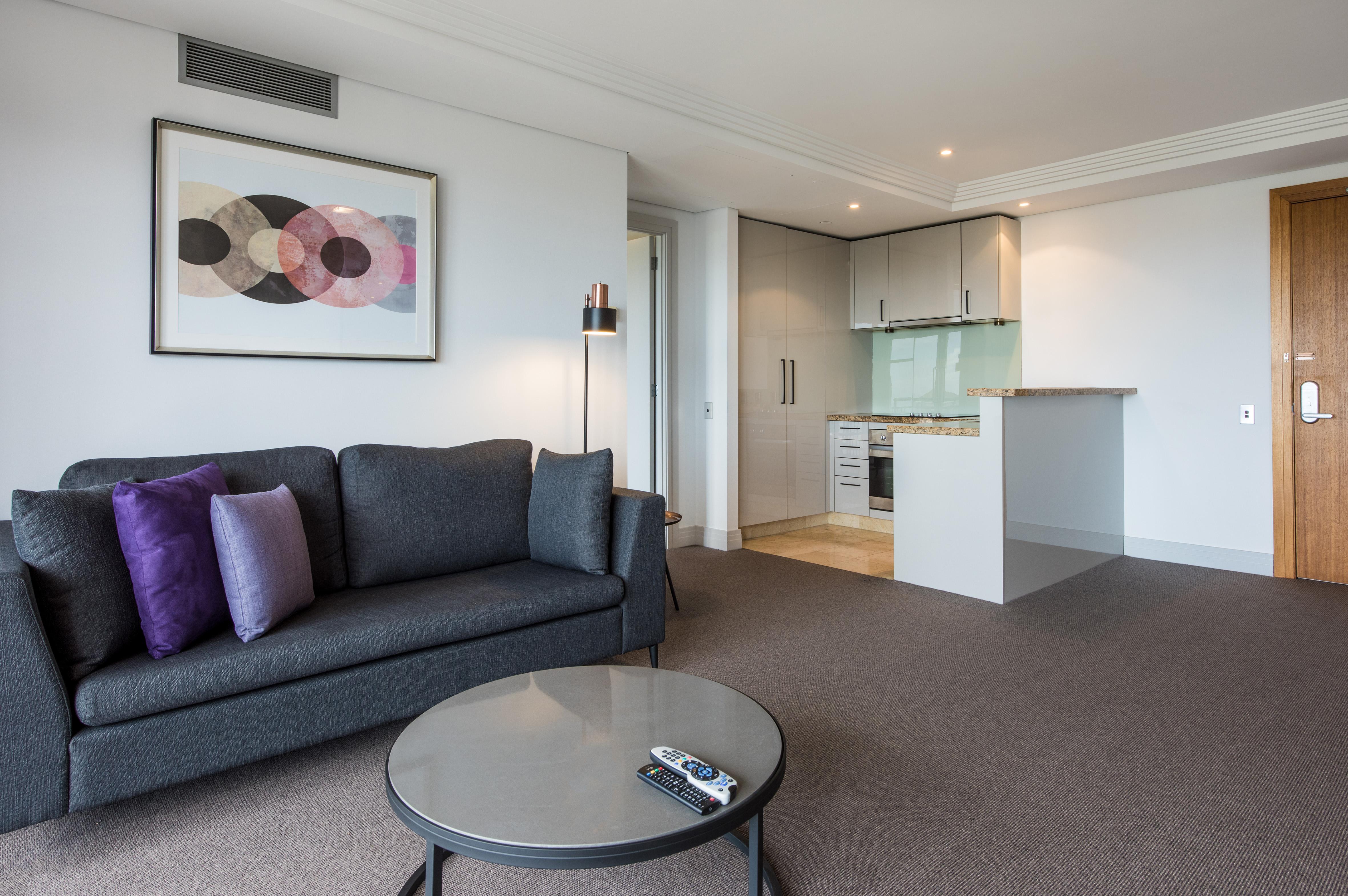 Avani Metropolis Residences 4*